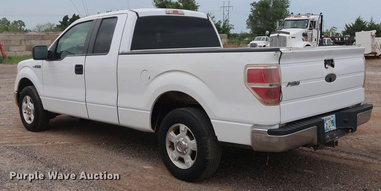 image for item DG4000 2010 Ford F150 XLT SuperCab pickup truck