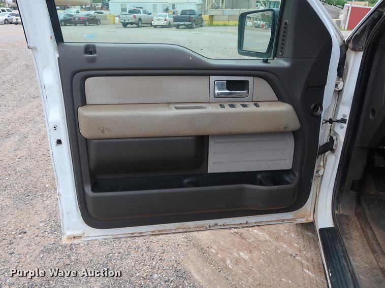 image for item DG4000 2010 Ford F150 XLT SuperCab pickup truck