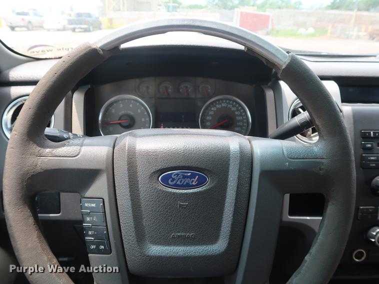 image for item DG4000 2010 Ford F150 XLT SuperCab pickup truck