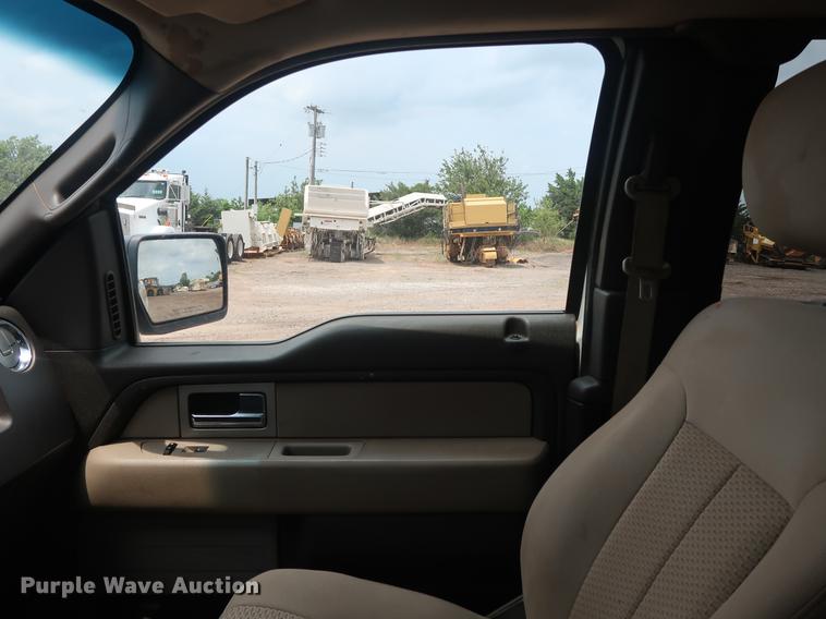 image for item DG4000 2010 Ford F150 XLT SuperCab pickup truck