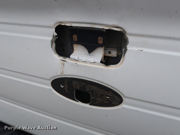 image for item DG4000 2010 Ford F150 XLT SuperCab pickup truck