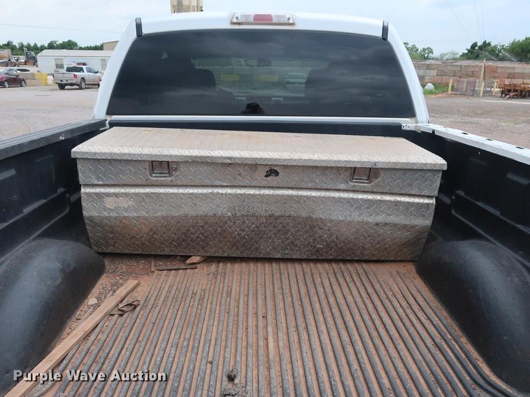 image for item DG4000 2010 Ford F150 XLT SuperCab pickup truck