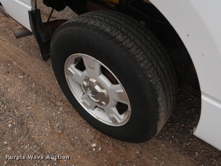 image for item DG4000 2010 Ford F150 XLT SuperCab pickup truck