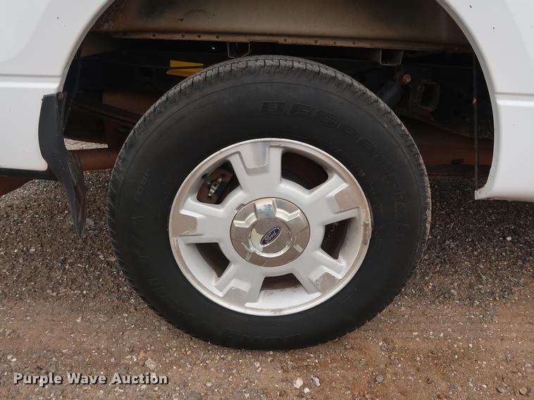 image for item DG4000 2010 Ford F150 XLT SuperCab pickup truck