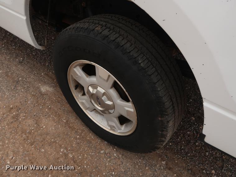 image for item DG4000 2010 Ford F150 XLT SuperCab pickup truck