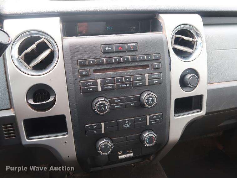 image for item DG4001 2014 Ford F150 XLT SuperCab pickup truck