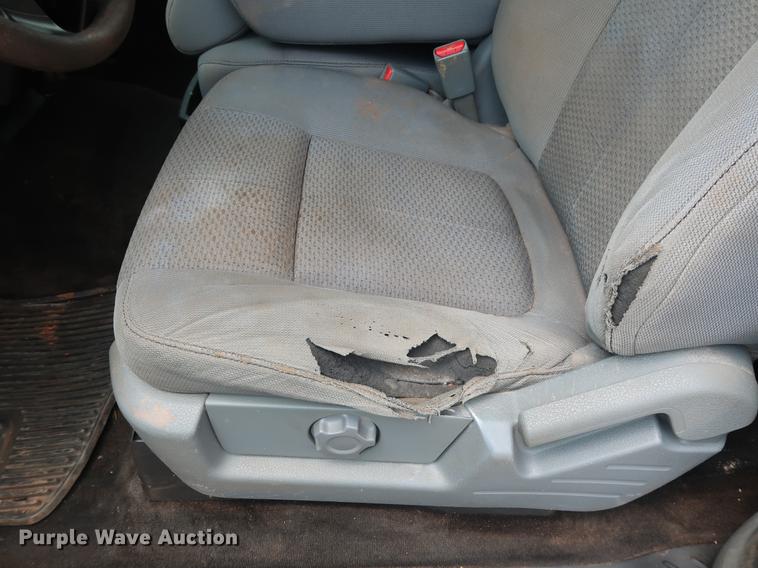 image for item DG4001 2014 Ford F150 XLT SuperCab pickup truck