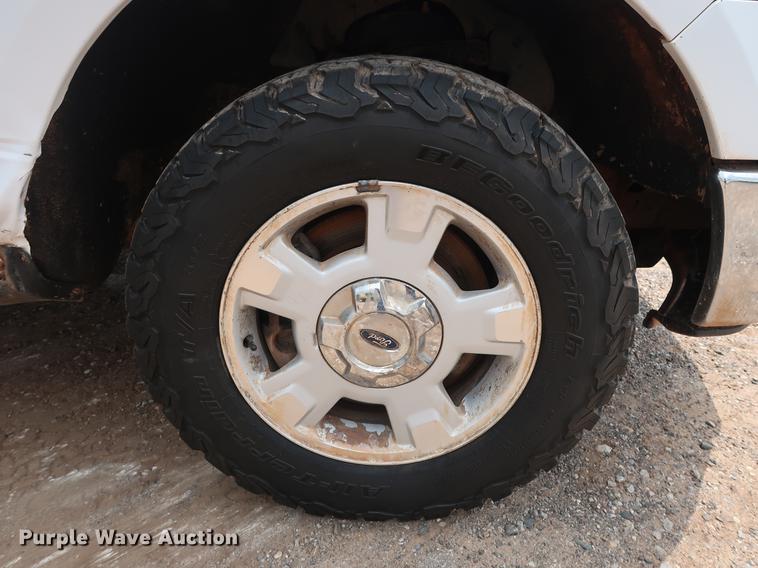 image for item DG4001 2014 Ford F150 XLT SuperCab pickup truck