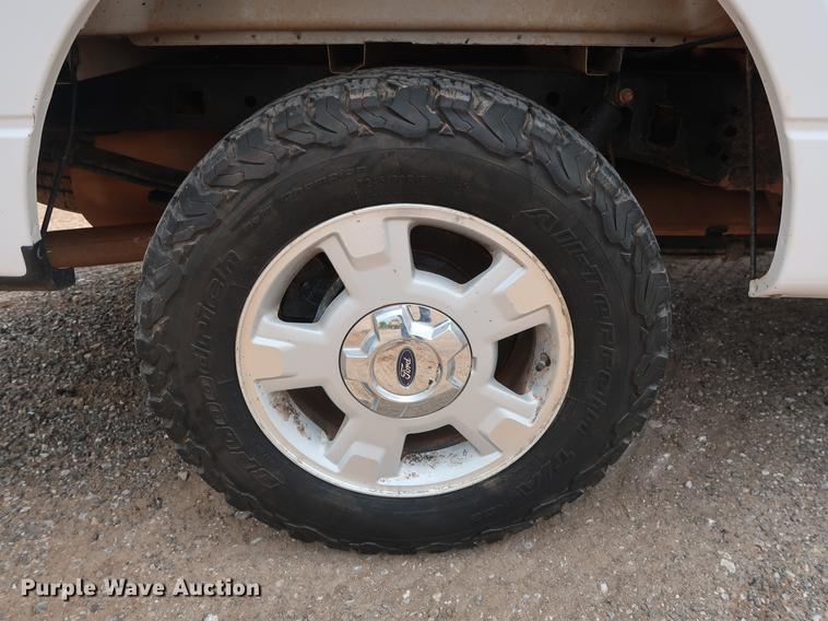 image for item DG4001 2014 Ford F150 XLT SuperCab pickup truck