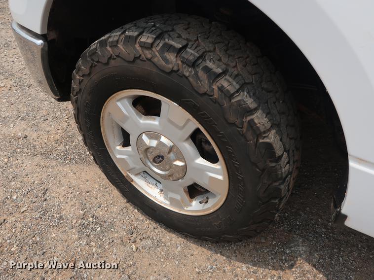 image for item DG4001 2014 Ford F150 XLT SuperCab pickup truck