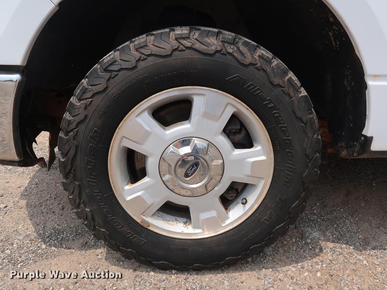 image for item DG4001 2014 Ford F150 XLT SuperCab pickup truck