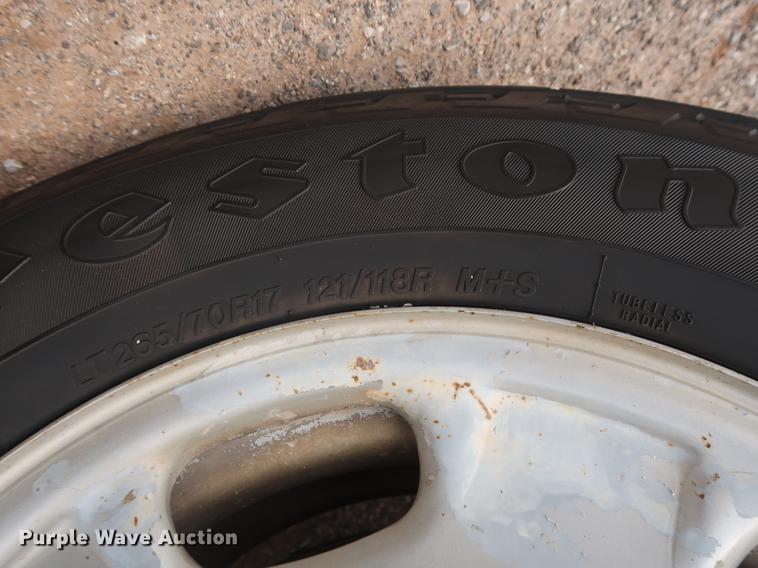 image for item DG4002 2011 GMC Sierra 2500HD Ext. Cab pickup truck