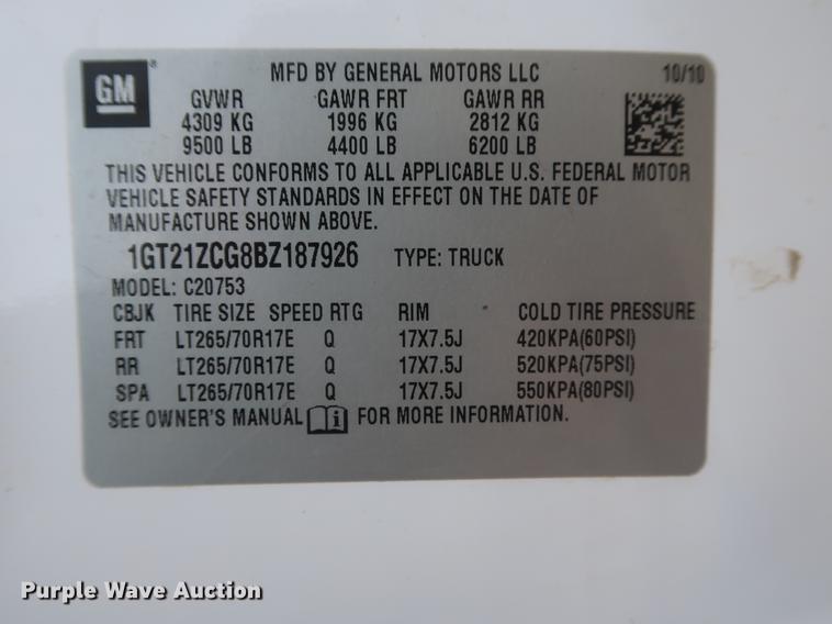 image for item DG4002 2011 GMC Sierra 2500HD Ext. Cab pickup truck