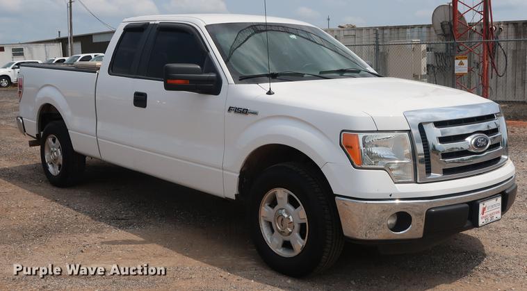 image for item DG4003 2012 Ford F150 XLT SuperCab pickup truck