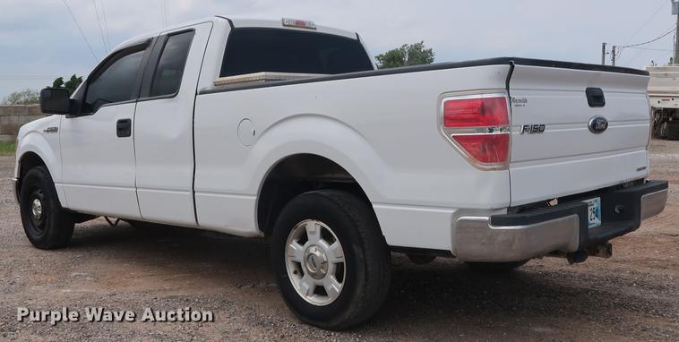 image for item DG4003 2012 Ford F150 XLT SuperCab pickup truck