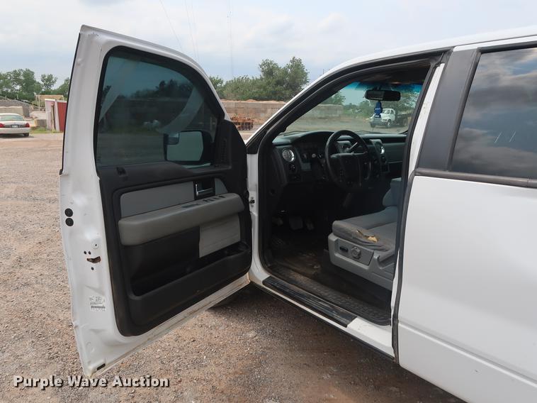 image for item DG4003 2012 Ford F150 XLT SuperCab pickup truck