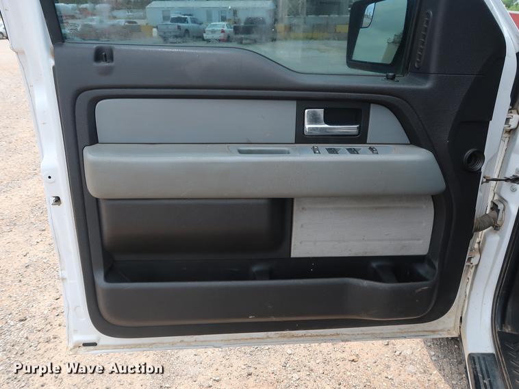 image for item DG4003 2012 Ford F150 XLT SuperCab pickup truck