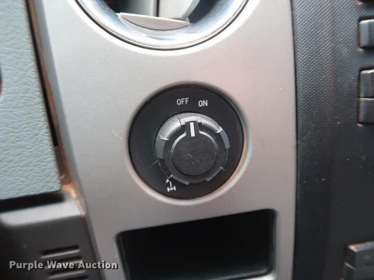 image for item DG4003 2012 Ford F150 XLT SuperCab pickup truck