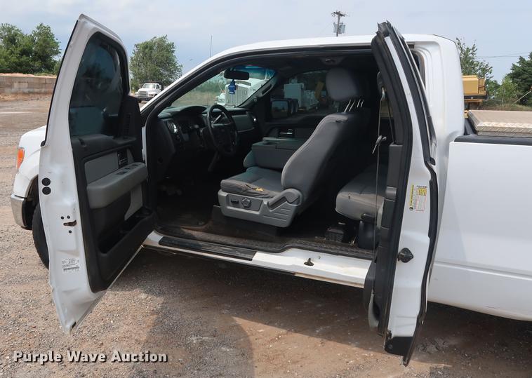 image for item DG4003 2012 Ford F150 XLT SuperCab pickup truck