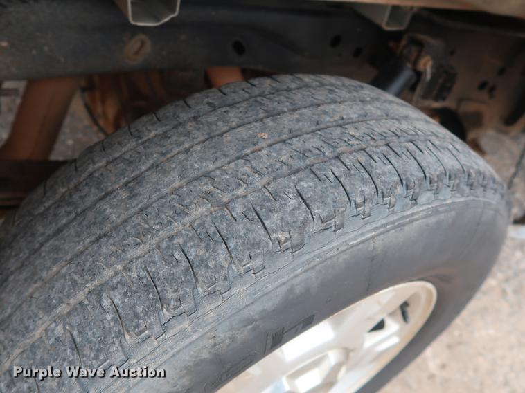 image for item DG4003 2012 Ford F150 XLT SuperCab pickup truck