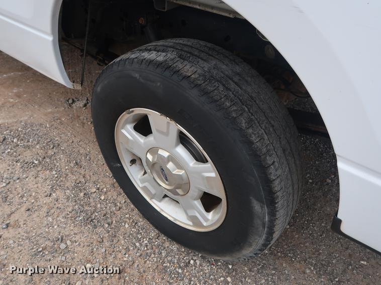 image for item DG4003 2012 Ford F150 XLT SuperCab pickup truck