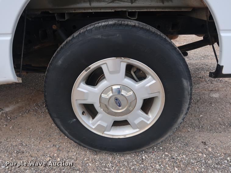 image for item DG4003 2012 Ford F150 XLT SuperCab pickup truck