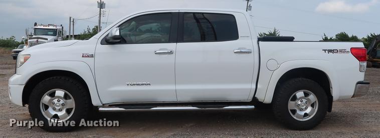 image for item DG4004 2011 Toyota Tundra Limited CrewMax pickup truck