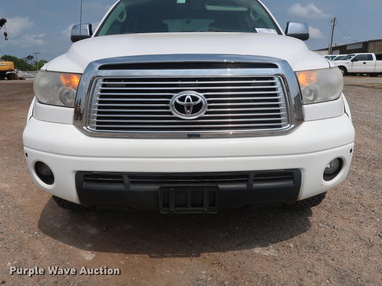image for item DG4004 2011 Toyota Tundra Limited CrewMax pickup truck