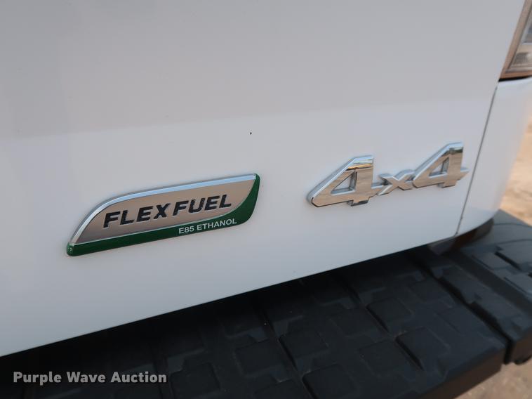 image for item DG4004 2011 Toyota Tundra Limited CrewMax pickup truck