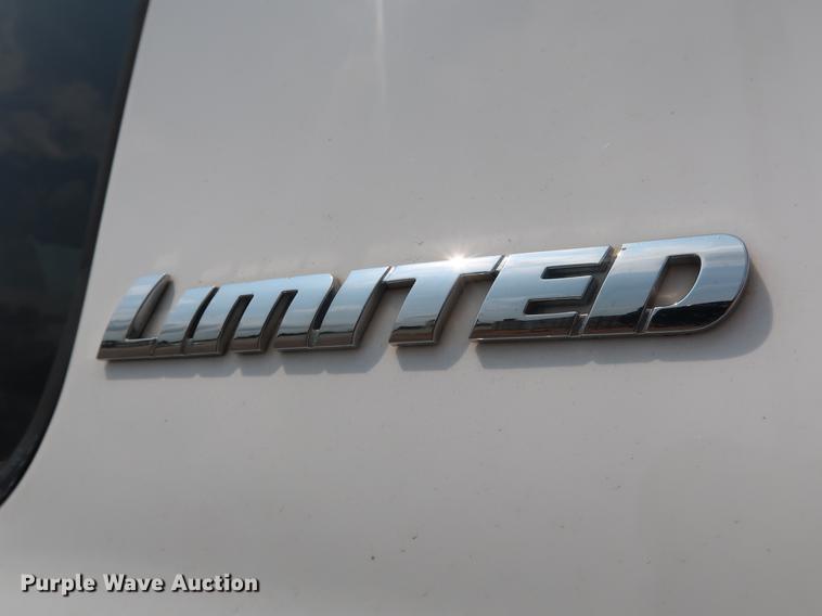 image for item DG4004 2011 Toyota Tundra Limited CrewMax pickup truck