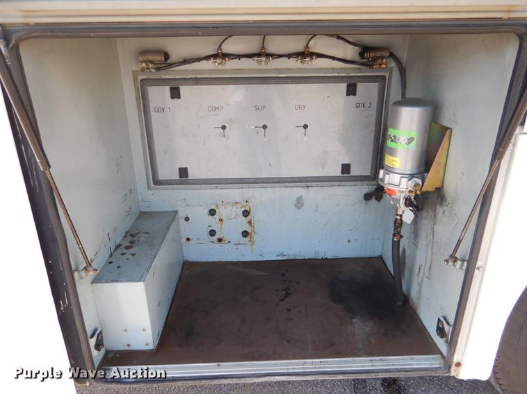 image for item DG5789 2000 Van Hool T2145 coach bus