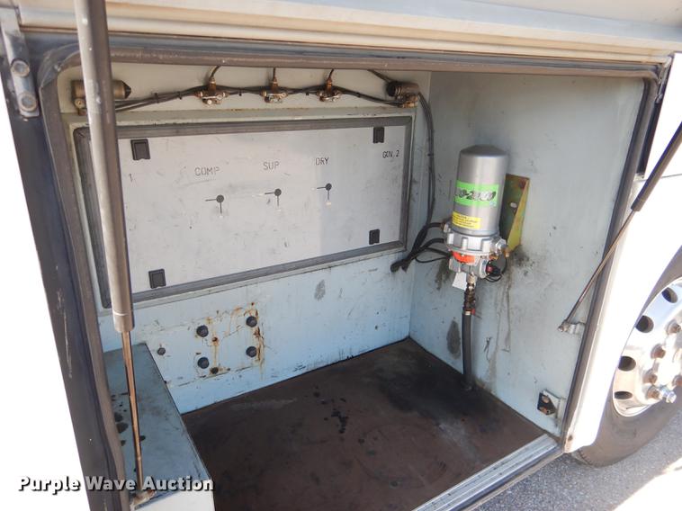 image for item DG5789 2000 Van Hool T2145 coach bus