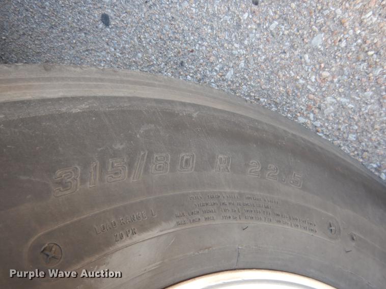 image for item DG5789 2000 Van Hool T2145 coach bus