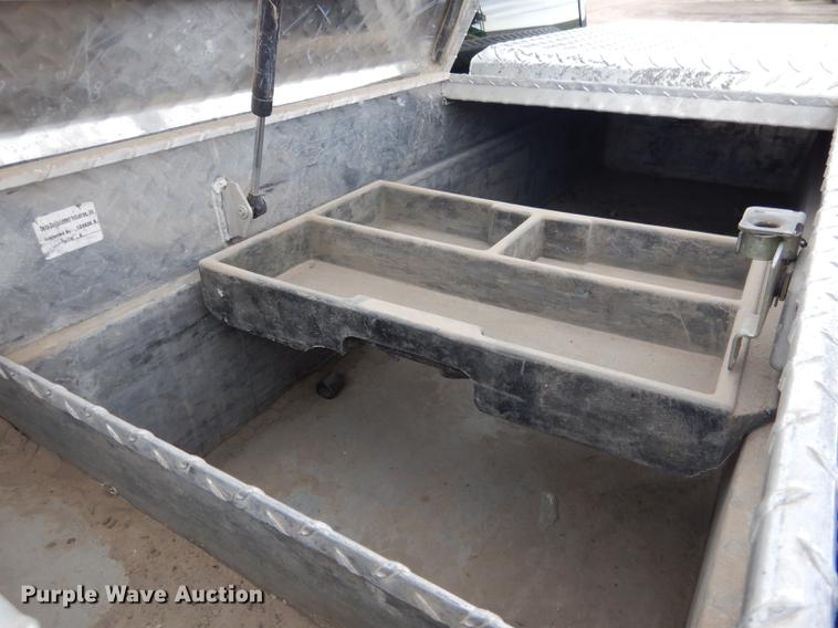 image for item DG5794 2000 Chevrolet Silverado 2500 pickup truck