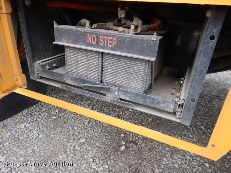 image for item DG5796 2014 International CE school bus