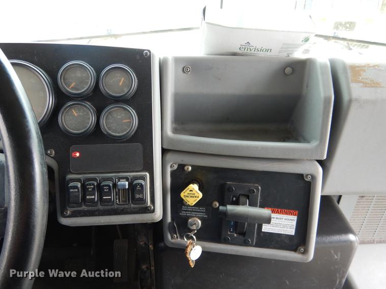 image for item DG5797 2007 Blue Bird Vision school bus