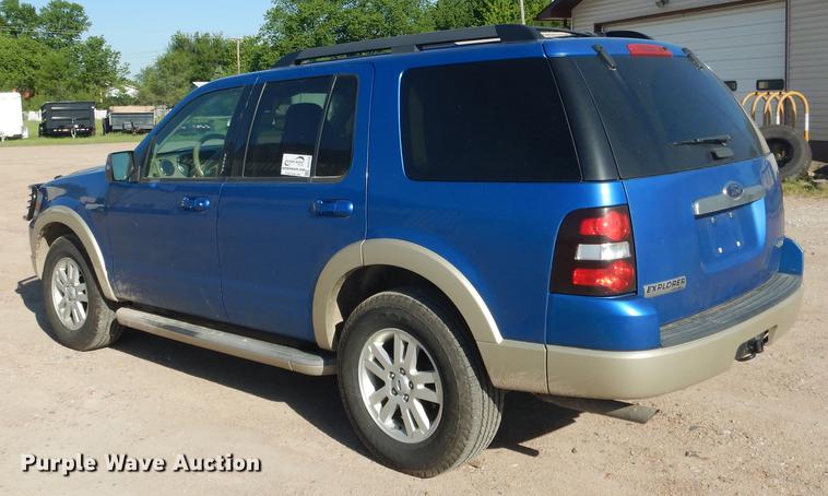 image for item DG5799 2010 Ford Explorer Eddie Bauer SUV