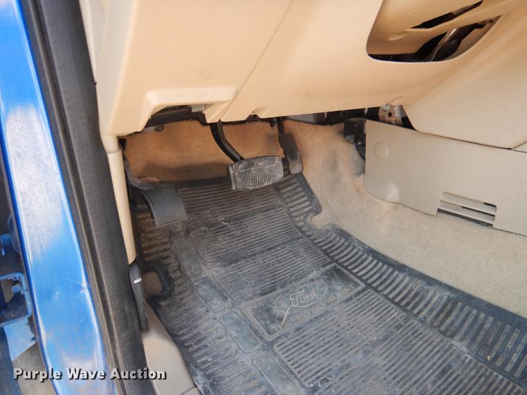 image for item DG5799 2010 Ford Explorer Eddie Bauer SUV