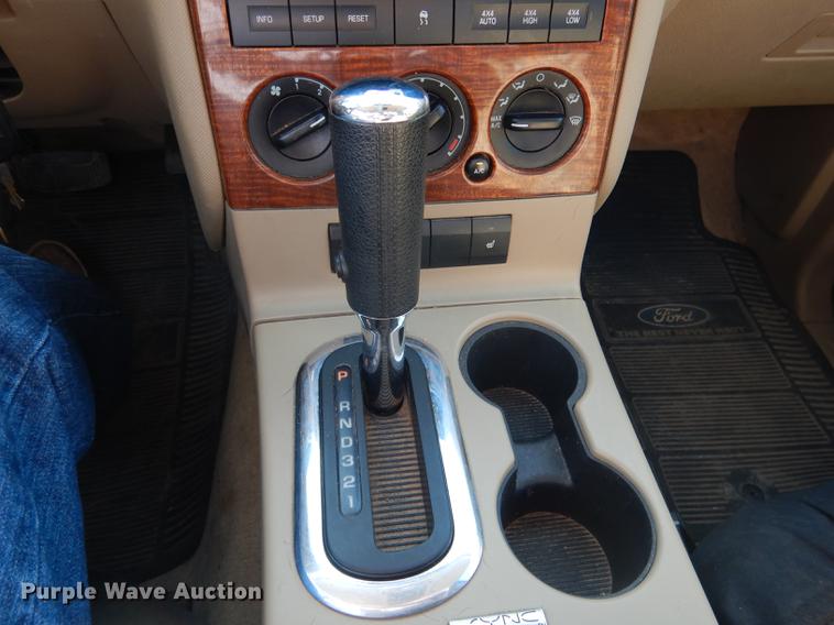 image for item DG5799 2010 Ford Explorer Eddie Bauer SUV