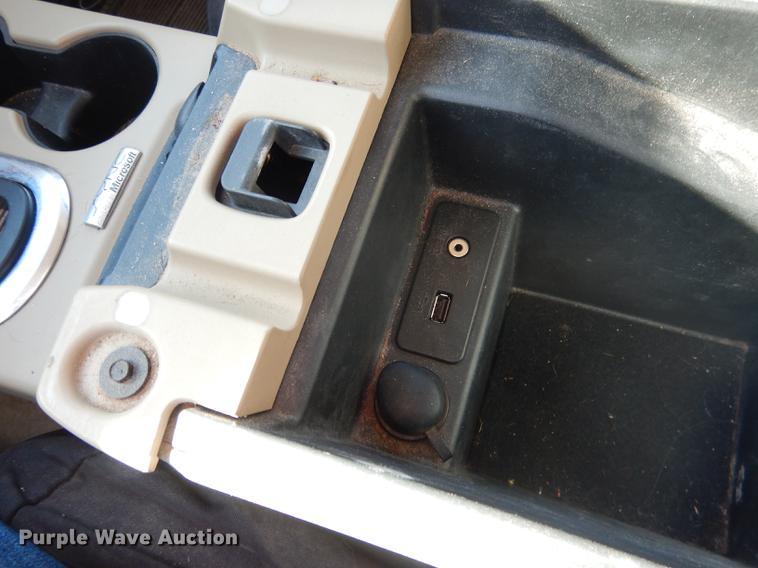 image for item DG5799 2010 Ford Explorer Eddie Bauer SUV