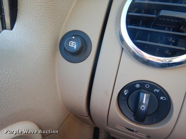 image for item DG5799 2010 Ford Explorer Eddie Bauer SUV