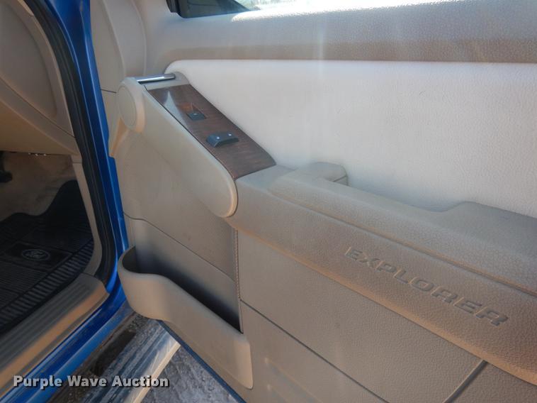 image for item DG5799 2010 Ford Explorer Eddie Bauer SUV