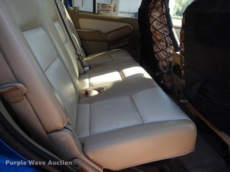 image for item DG5799 2010 Ford Explorer Eddie Bauer SUV