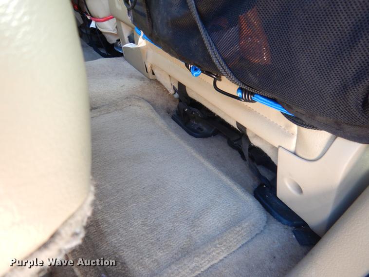 image for item DG5799 2010 Ford Explorer Eddie Bauer SUV