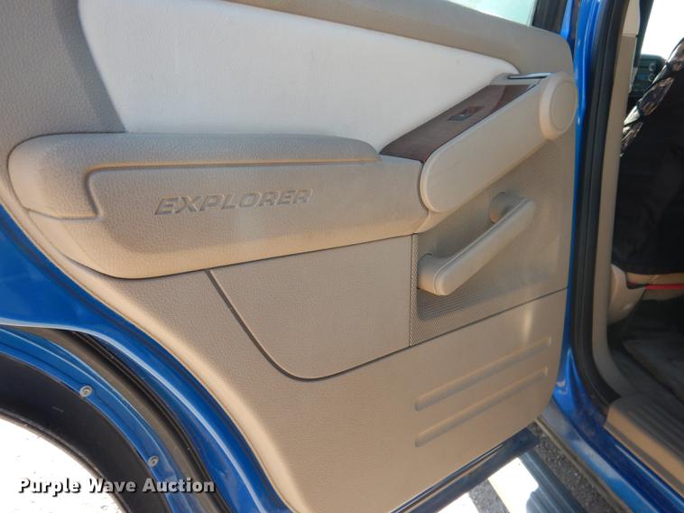 image for item DG5799 2010 Ford Explorer Eddie Bauer SUV