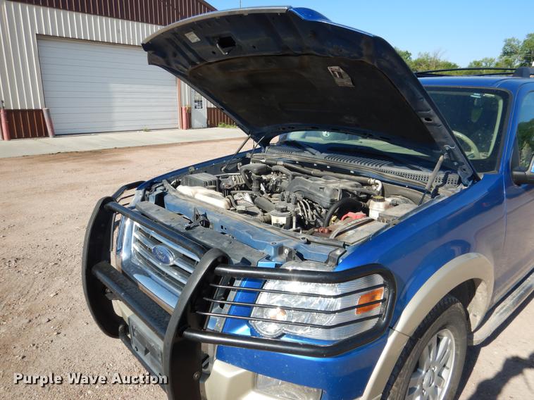 image for item DG5799 2010 Ford Explorer Eddie Bauer SUV