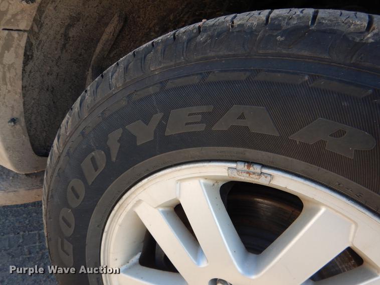 image for item DG5799 2010 Ford Explorer Eddie Bauer SUV