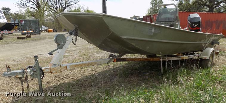 image for item DZ9681 1994 OMC Roughneck 1960H aluminum boat