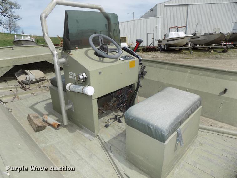 image for item DZ9681 1994 OMC Roughneck 1960H aluminum boat