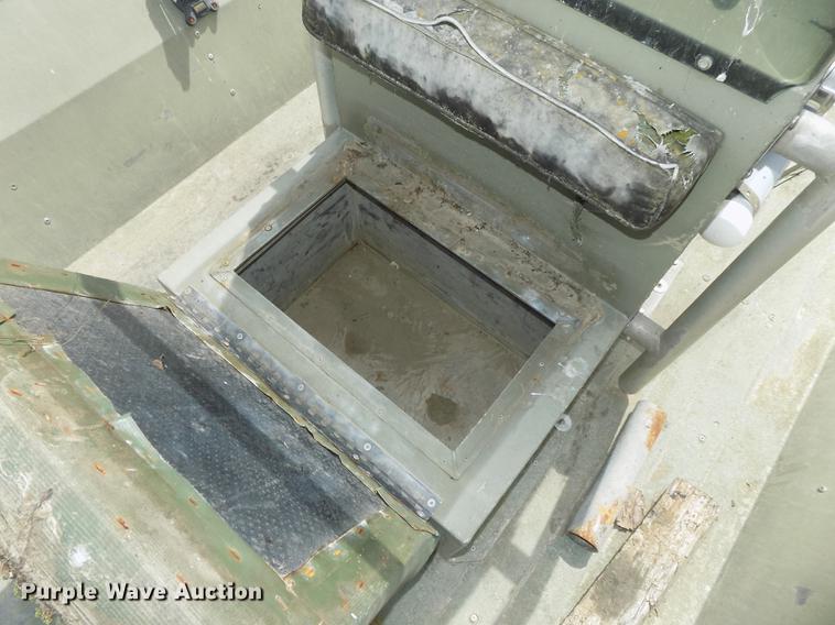 image for item DZ9681 1994 OMC Roughneck 1960H aluminum boat